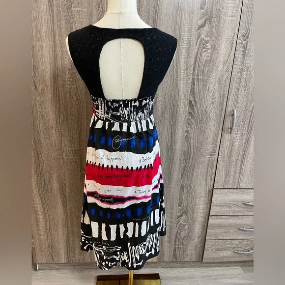 DESIGUAL Cute Abstract Striped Designer Dress. Size XL - Picture 2 of 14